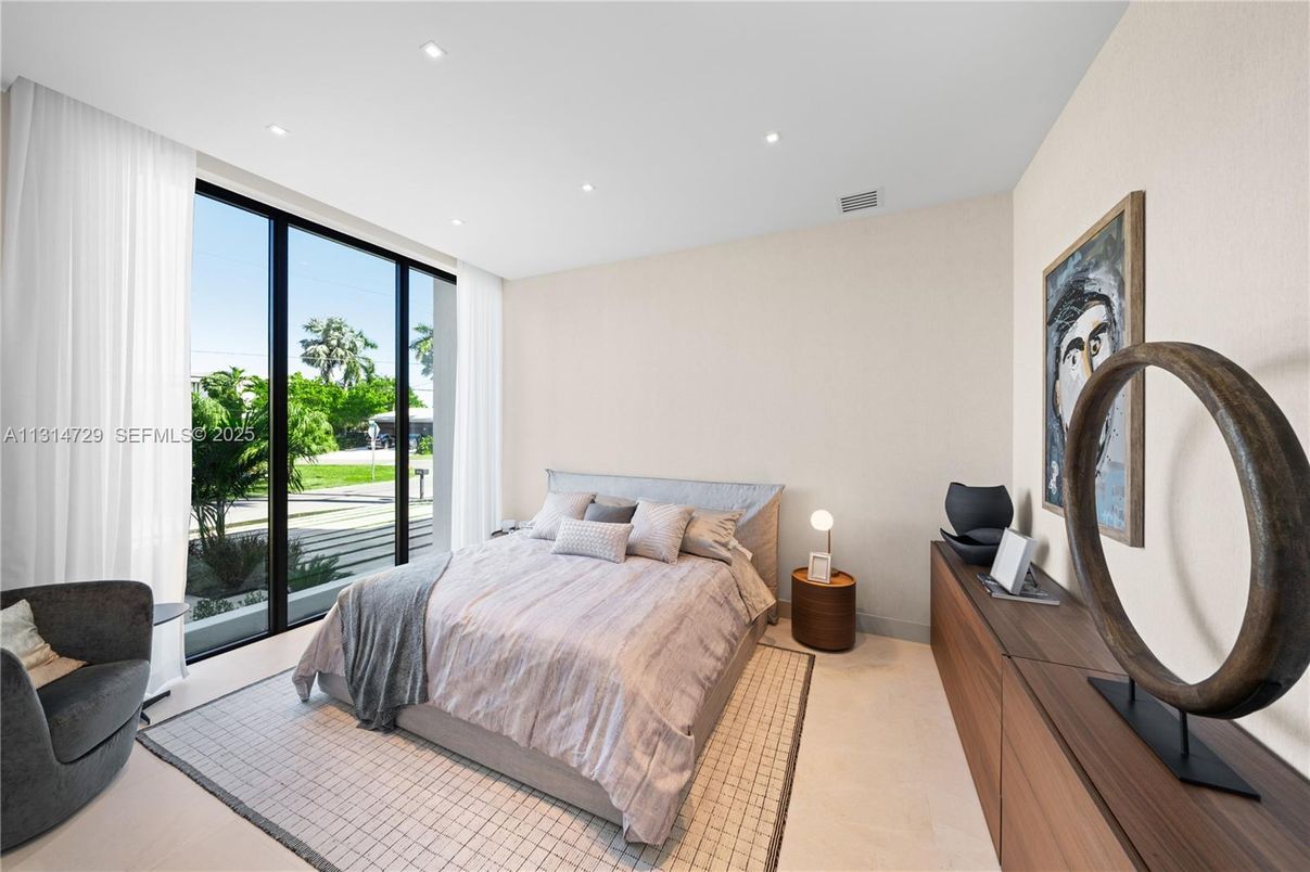 Bedroom, Interior, Recessed Lighting