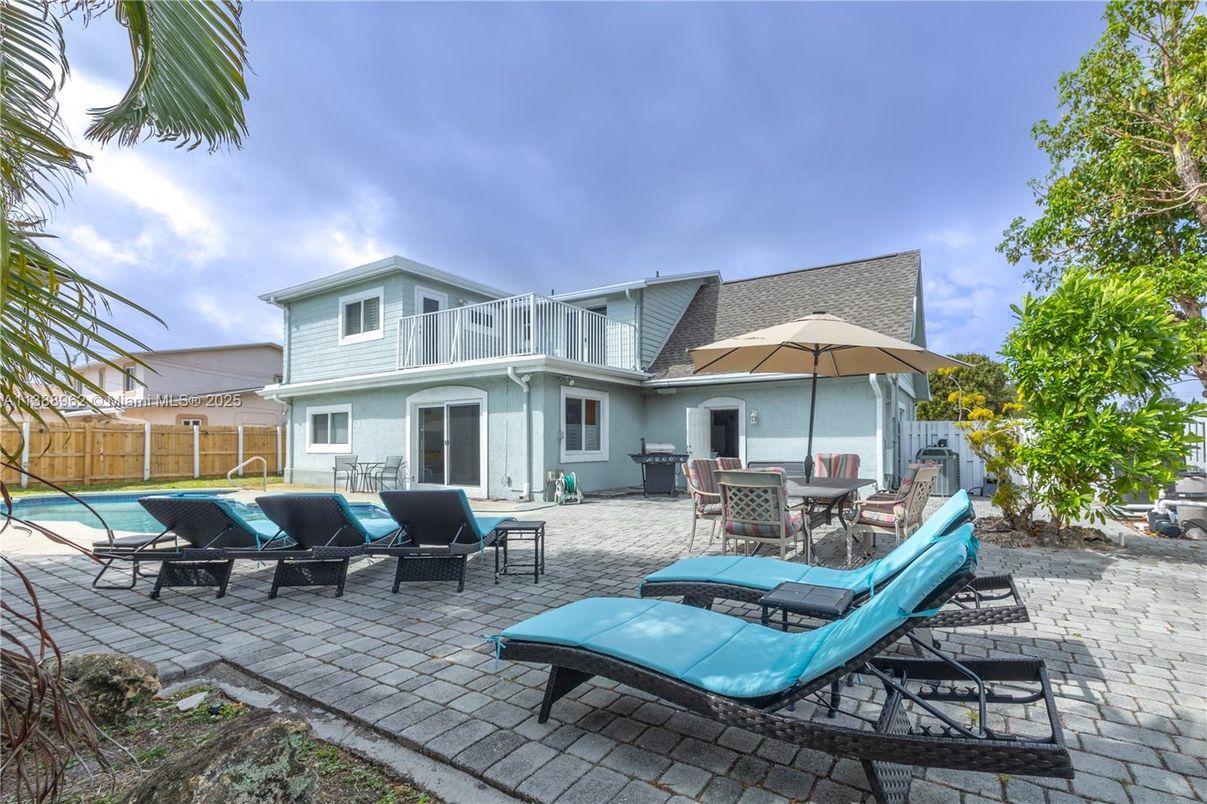 Backyard, Exterior, Pool