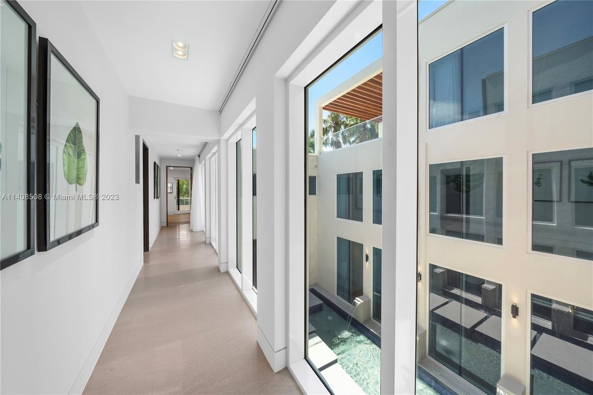 Interior, Recessed Lighting