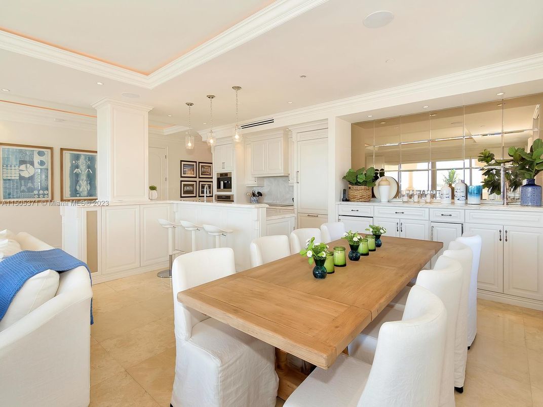 Dining room, Interior, Kitchen, Pendant Lights, Recessed Lighting