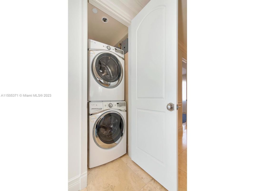 Interior, Utility Closets, Washer