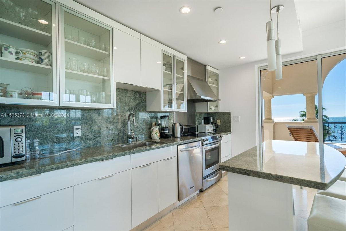Interior, Kitchen, Recessed Lighting, Stainless Steel Appliances, Water