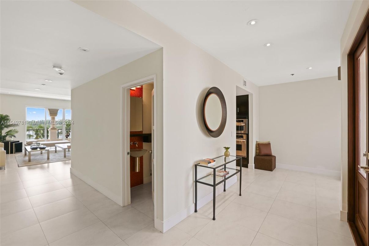 Interior, Recessed Lighting