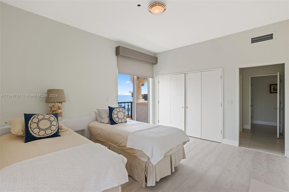 Bedroom, Interior, Water, Wood Texture Flooring