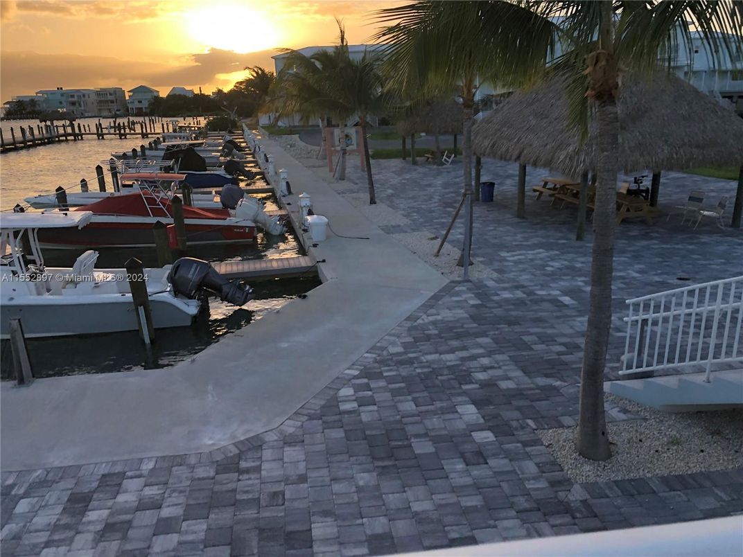 Exterior, Pool, Water