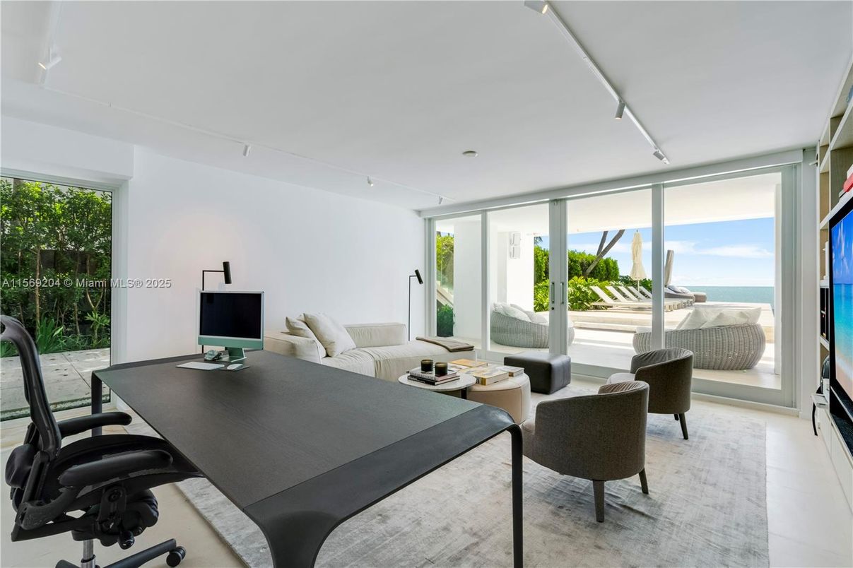 Home Office, Interior, Living room, Water