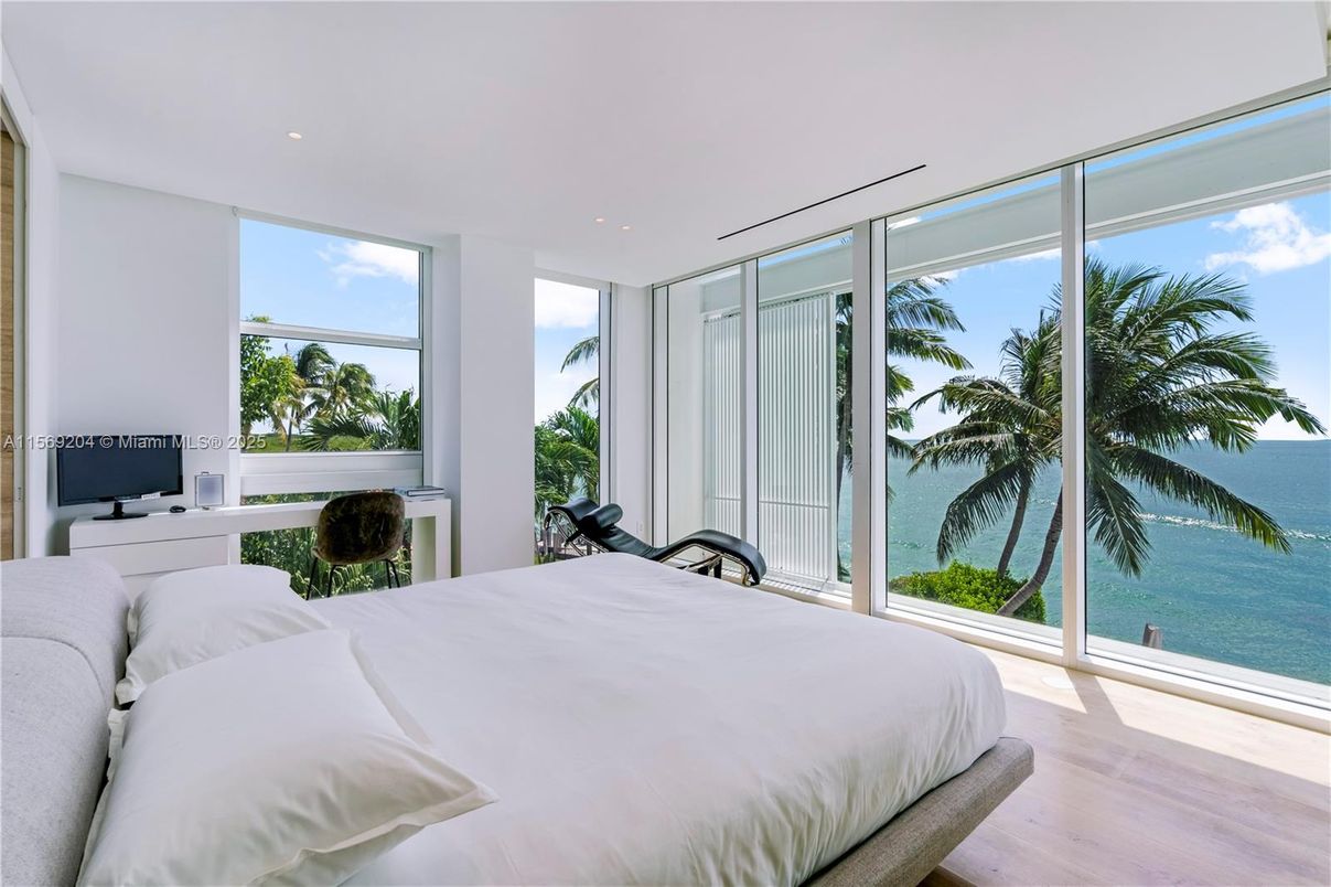 Bedroom, Interior, Recessed Lighting, Water, Wood Texture Flooring