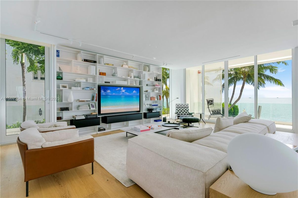 Interior, Living room, Recessed Lighting, Water, Wood Texture Flooring