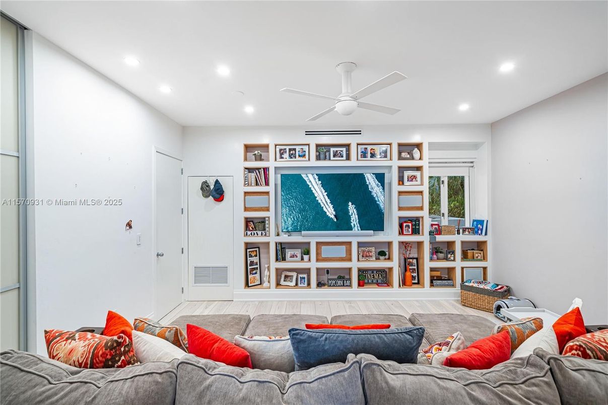 Interior, Living room, Recessed Lighting