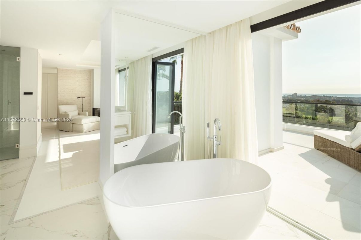 Bathroom, Free Standing Baths, Interior, Marble, Recessed Lighting
