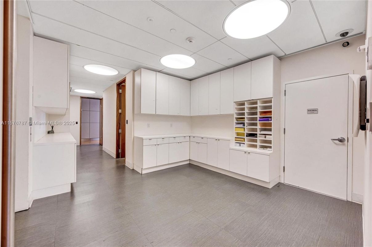 Interior, Recessed Lighting
