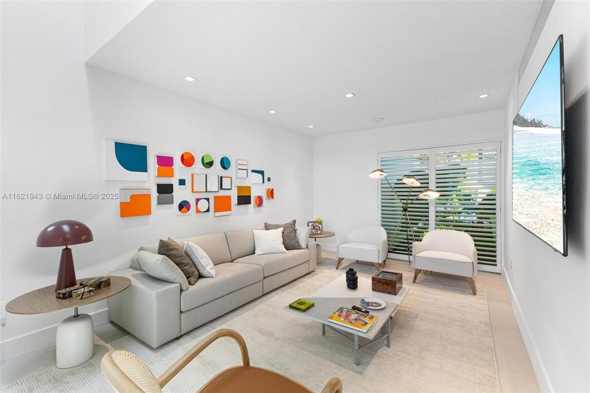 Interior, Living room, Recessed Lighting, Water