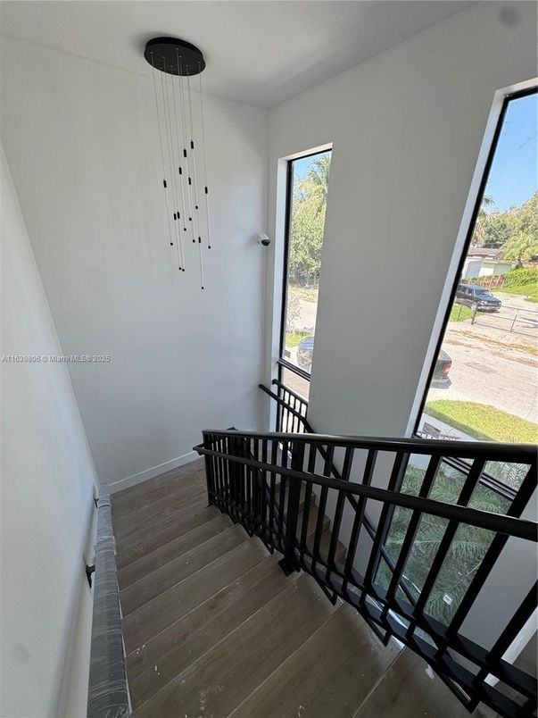Interior, Pendant Lights, Wood Texture Flooring
