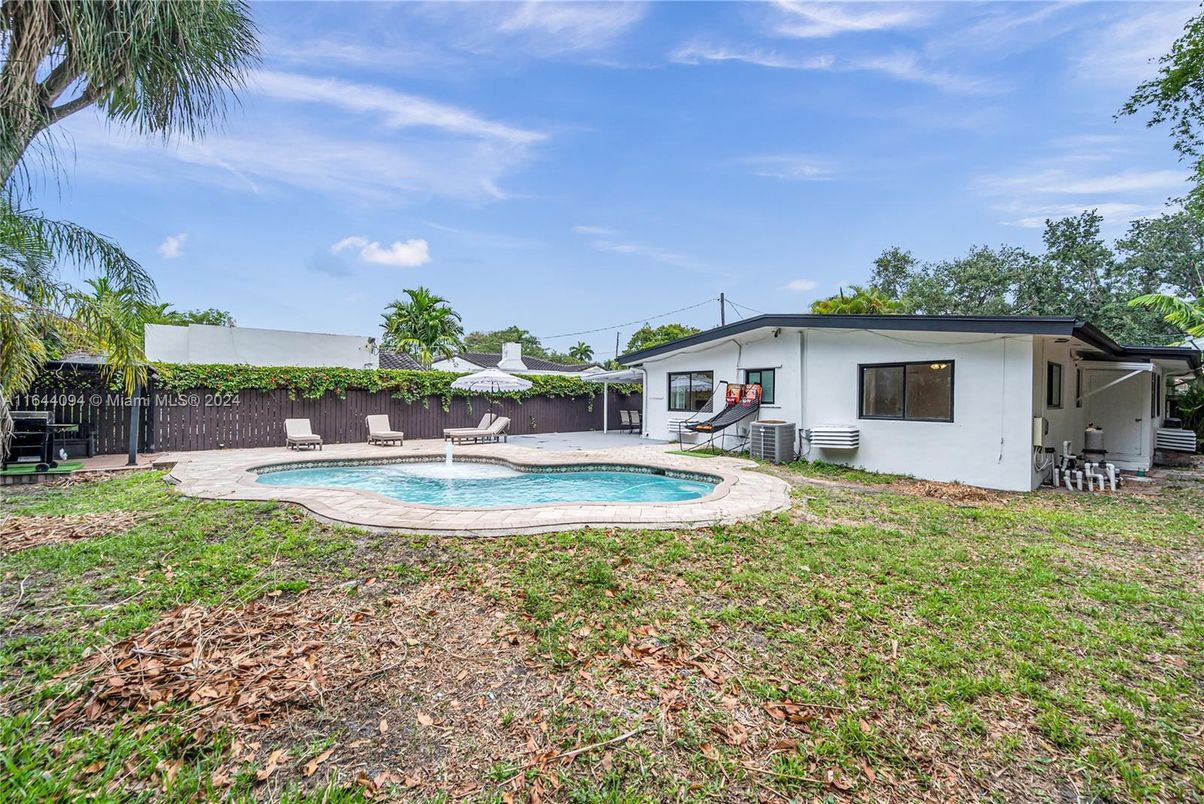 Backyard, Exterior, Pool