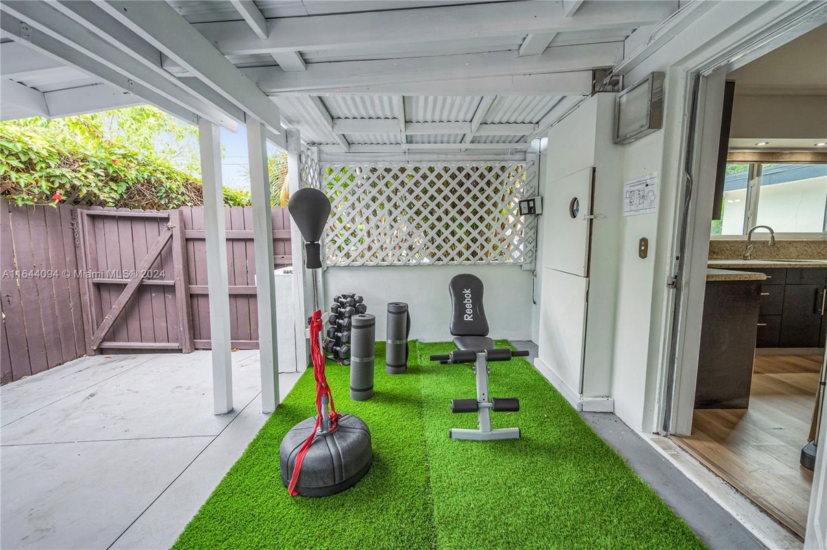 Exterior, Fitness Equipment