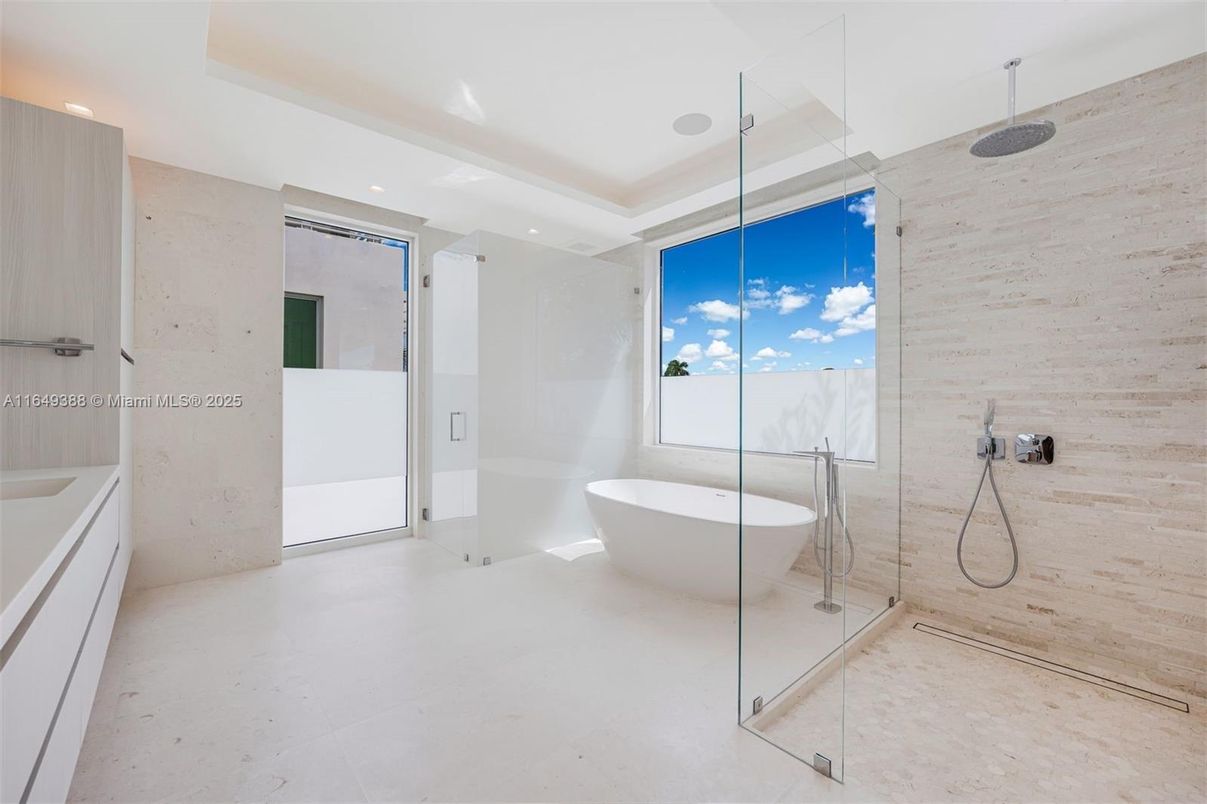 Bathroom, Free Standing Baths, Glass Shower, Interior, Recessed Lighting