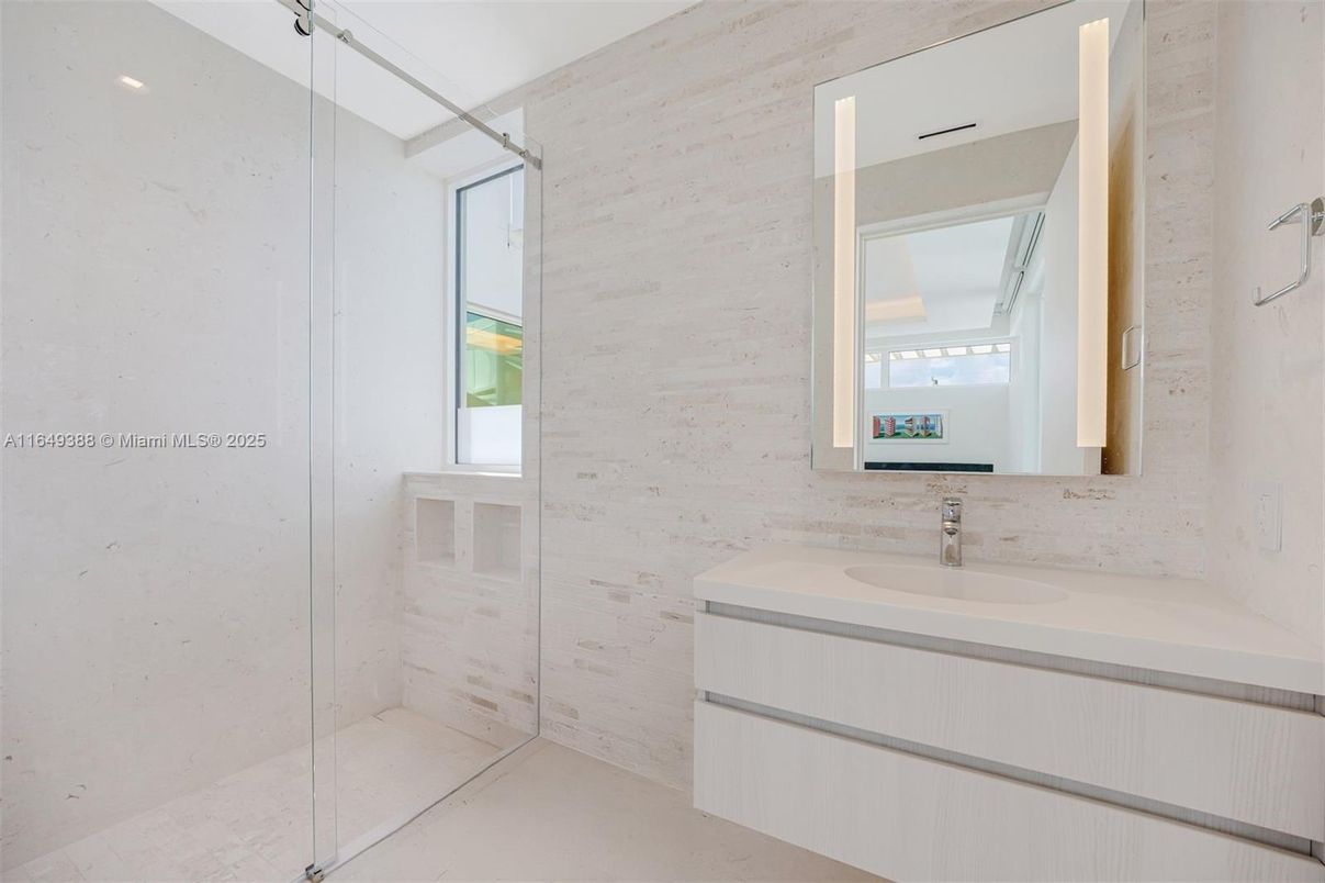 Bathroom, Glass Shower, Interior
