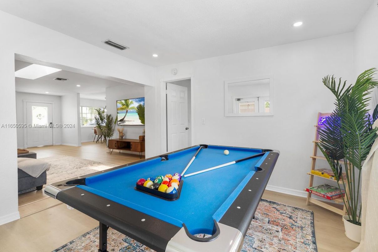 Billiard Table, Game Room, Interior, Recessed Lighting, Wood Texture Flooring