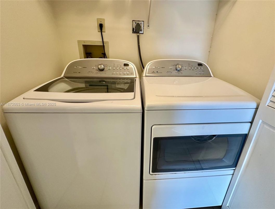 Interior, Utility Closets, Washer