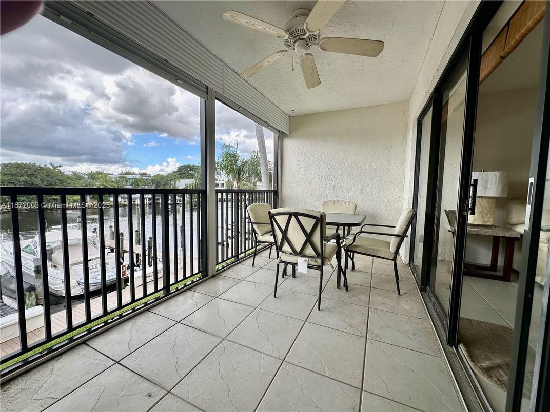 Dining room, Interior, Sun Room