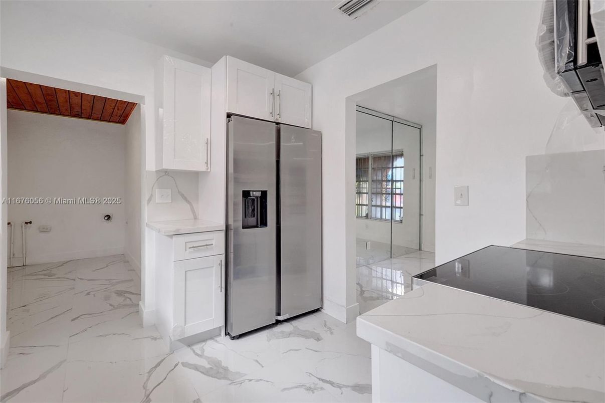 Interior, Kitchen, Marble, Stainless Steel Appliances