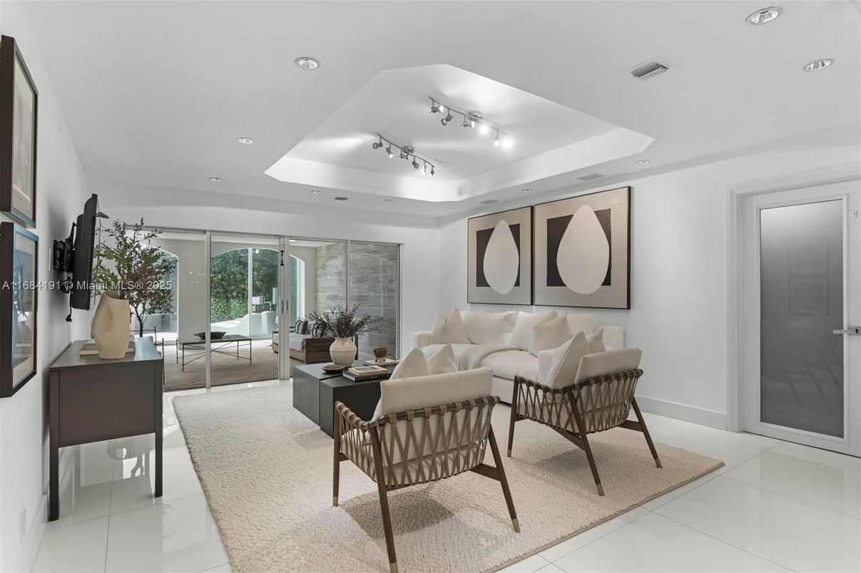 Interior, Living room, Recessed Lighting