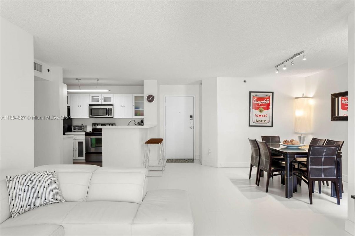 Dining room, Interior, Kitchen, Living room, Pendant Lights, Stainless Steel Appliances