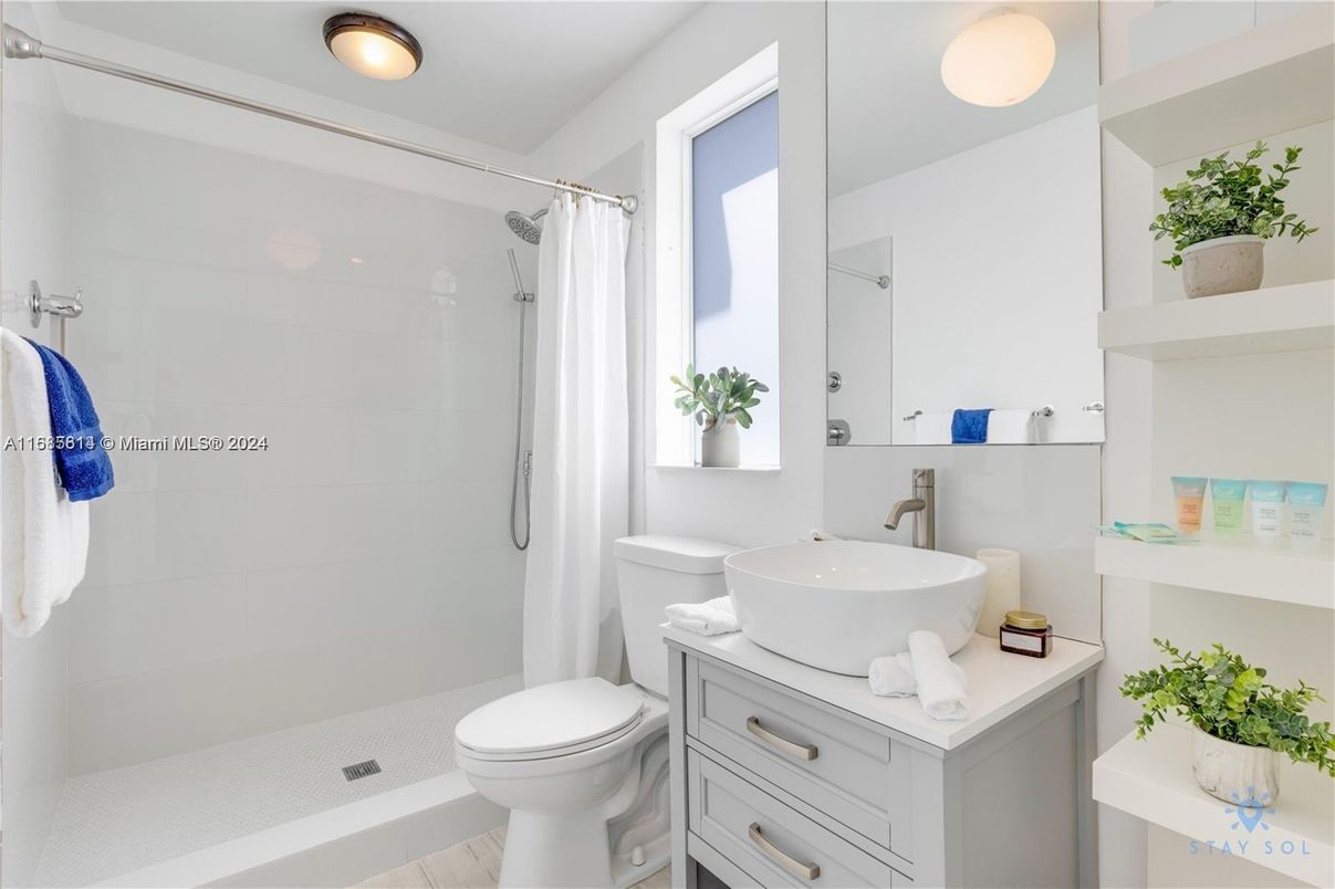 Bathroom, Glass Shower, Interior