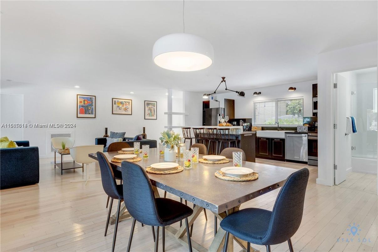 Dining room, Interior, Kitchen, Living room, Pendant Lights, Recessed Lighting, Wood Texture Flooring