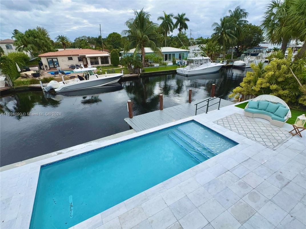 Exterior, Lake, Pool
