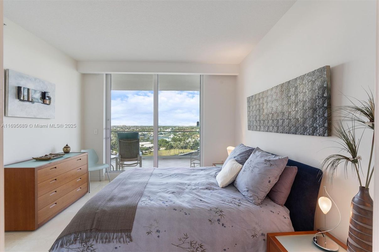 Bedroom, Interior, Water