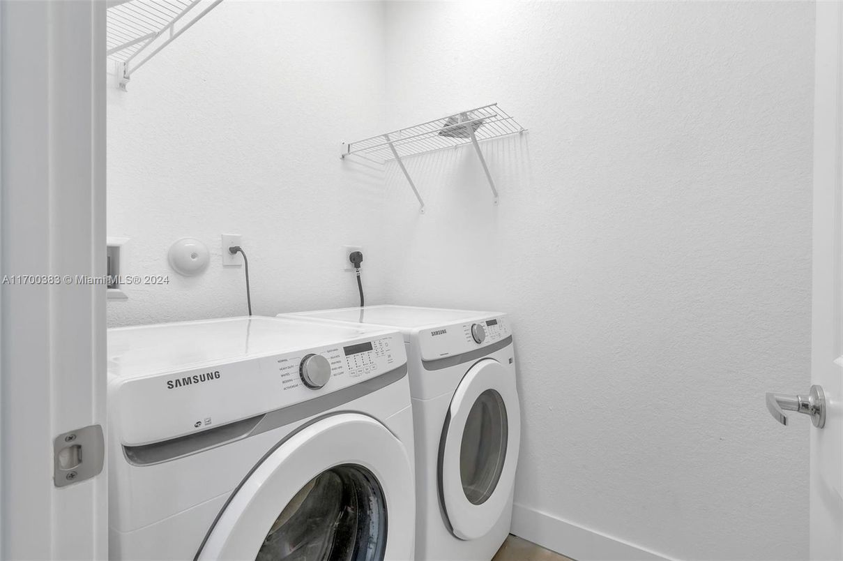 Interior, Washer