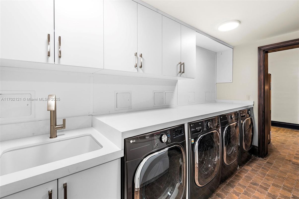 Interior, Recessed Lighting, Washer