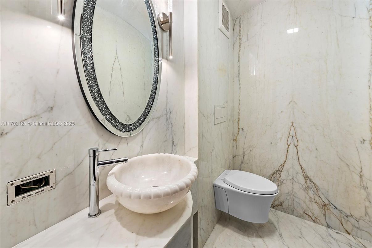 Bathroom, Interior, Marble, Marble Walls