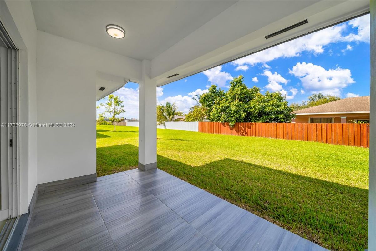 Backyard, Exterior