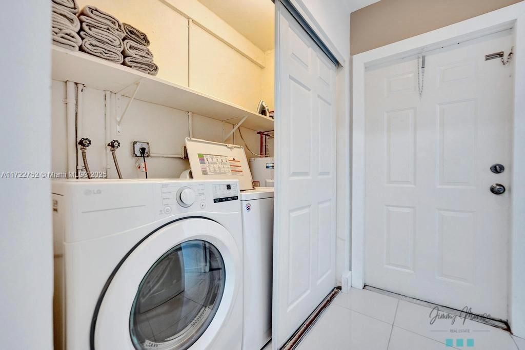Interior, Utility Closets, Washer