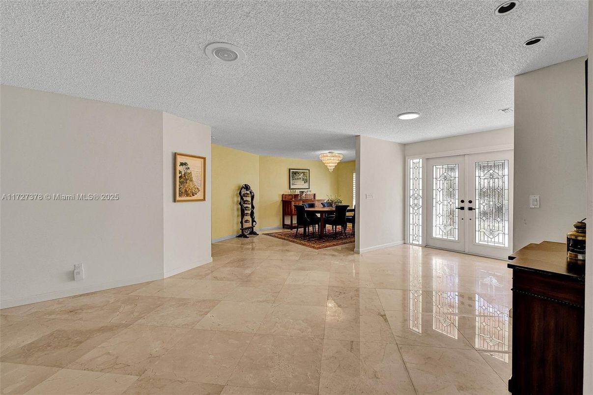 Chandelier, Dining room, Interior, Recessed Lighting