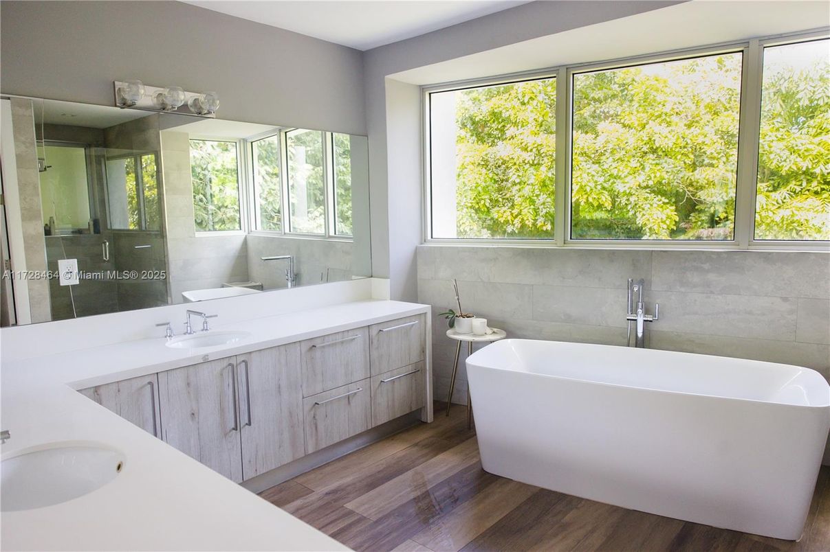 Bathroom, Dual Sink Vanities, Free Standing Baths, Interior, Wood Texture Flooring