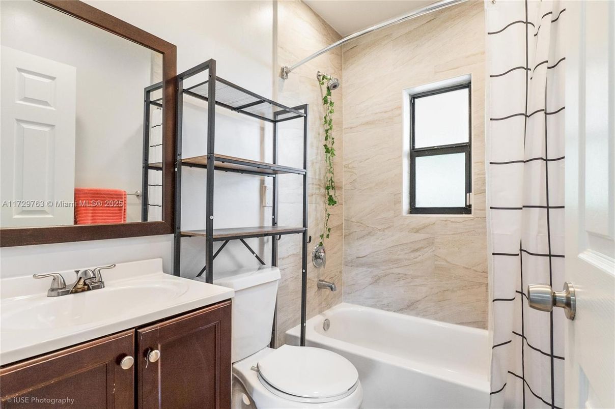 Bathroom, Interior, Marble Walls