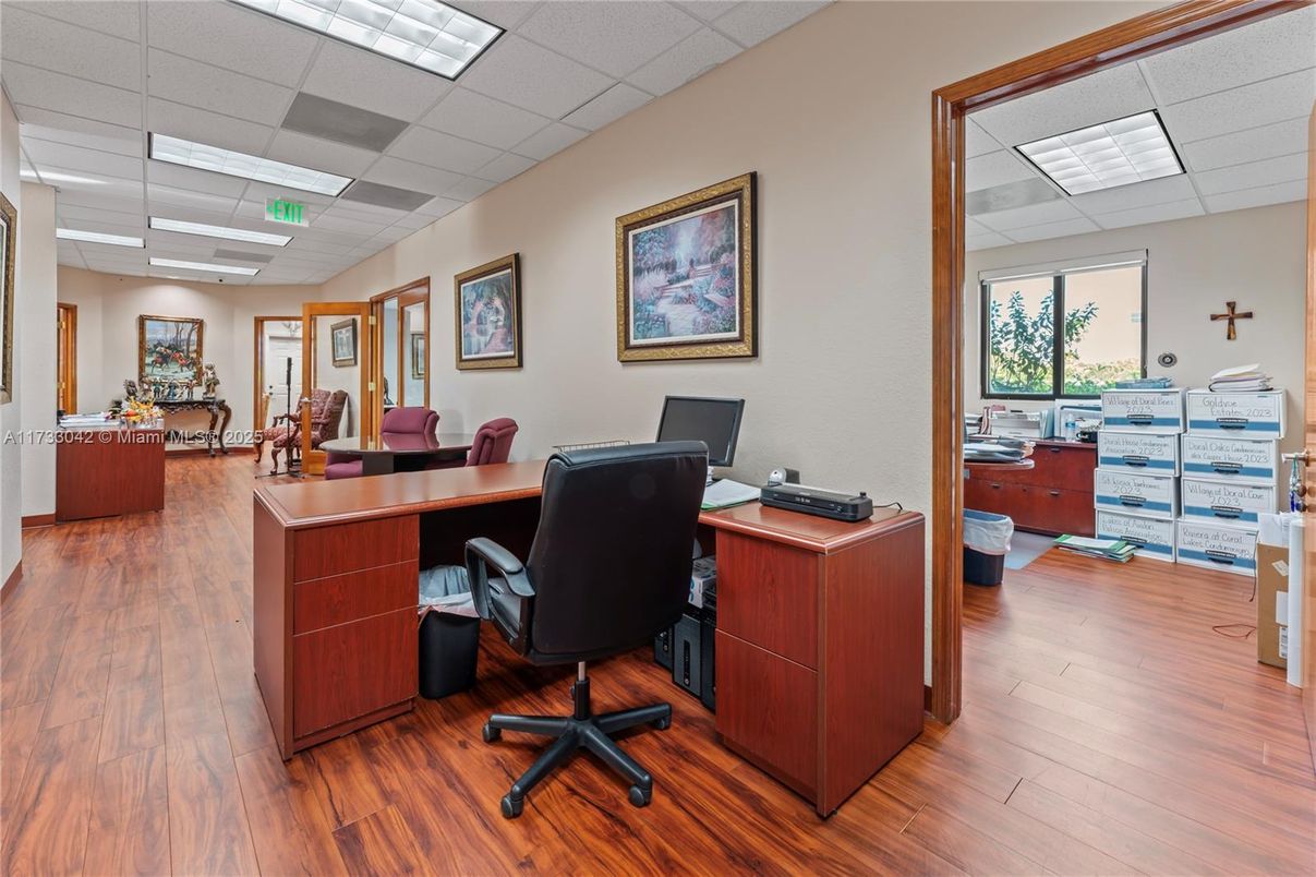 Home Office, Interior, Wood Texture Flooring