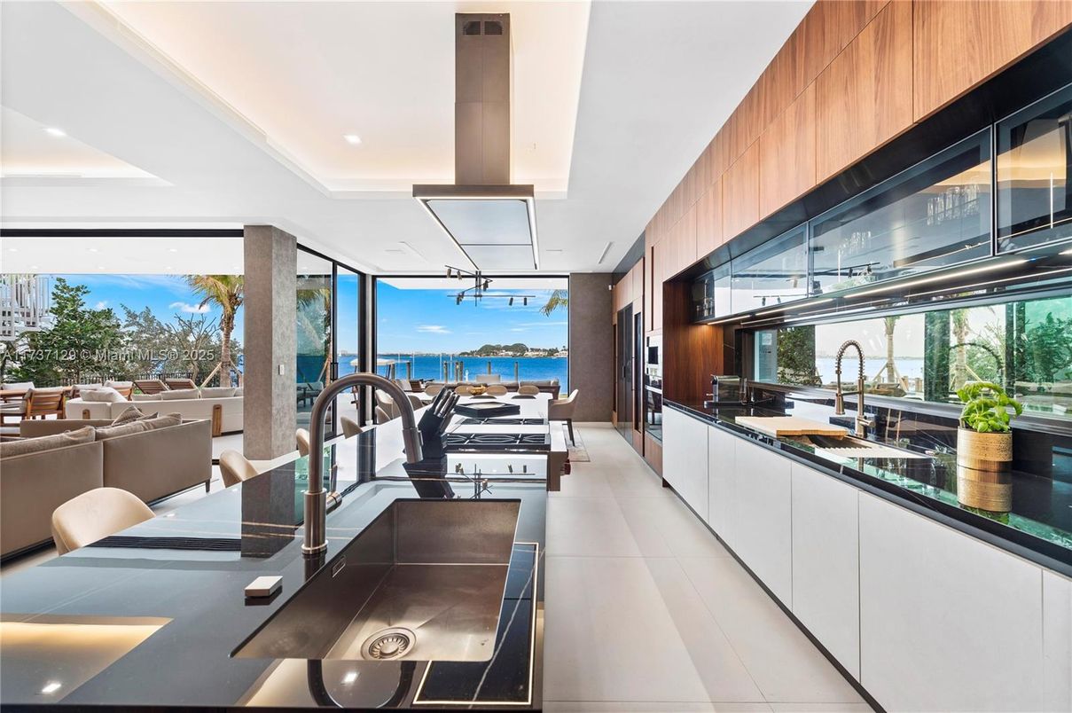 Interior, Kitchen, Living room, Recessed Lighting, Water