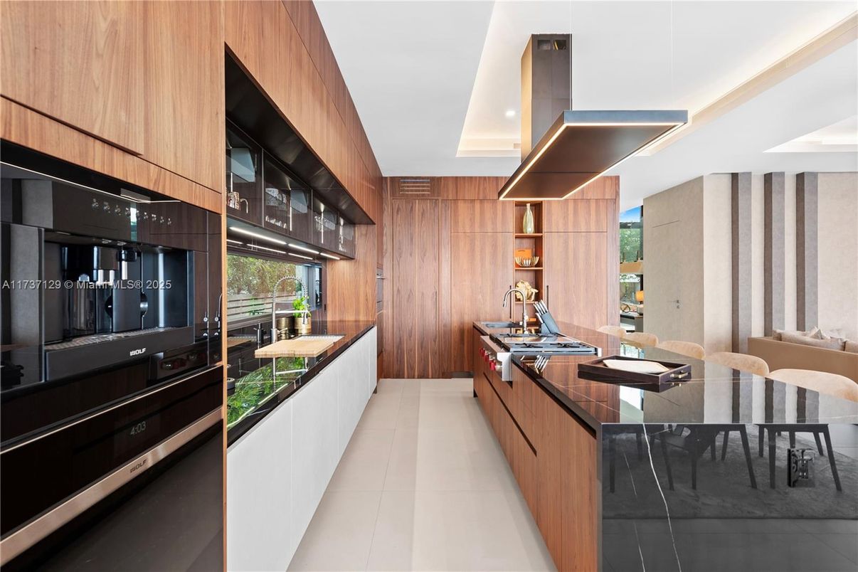 Dining room, Interior, Kitchen, Recessed Lighting