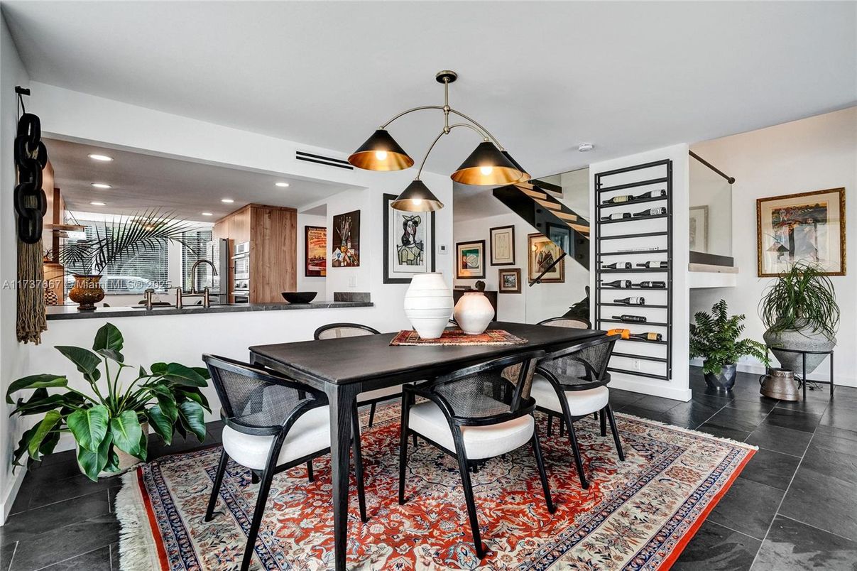 Dining room, Interior, Pendant Lights, Recessed Lighting
