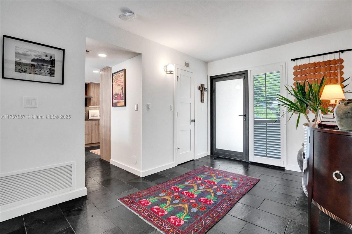 Interior, Recessed Lighting