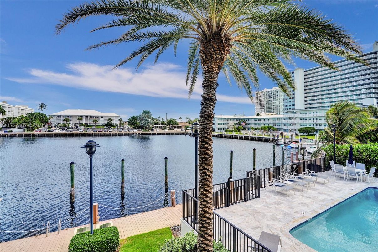 Exterior, Pool, Water