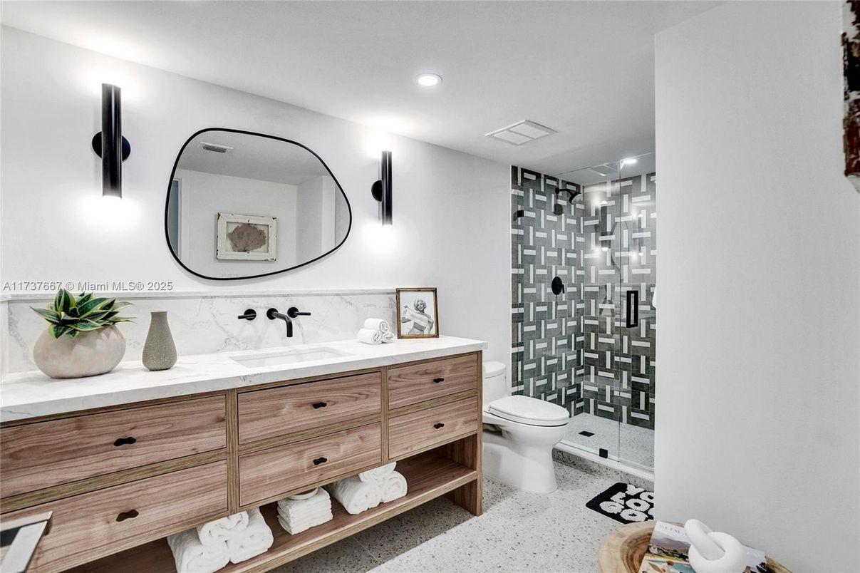 Bathroom, Dual Sink Vanities, Glass Shower, Interior, Recessed Lighting