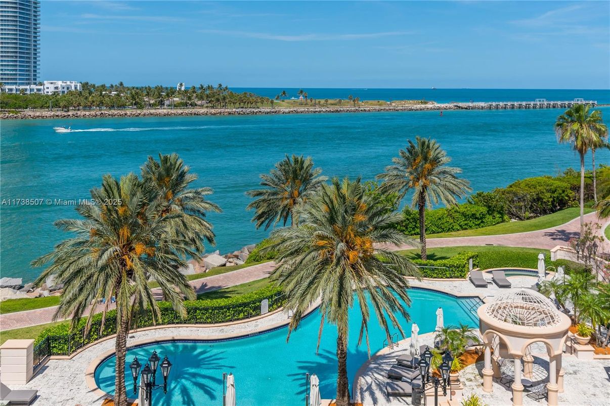 Exterior, Lake, Pool, Water