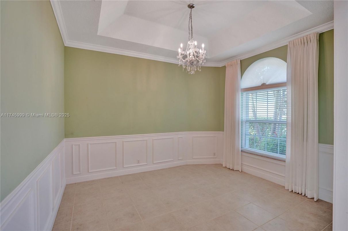 Chandelier, Empty room, Interior