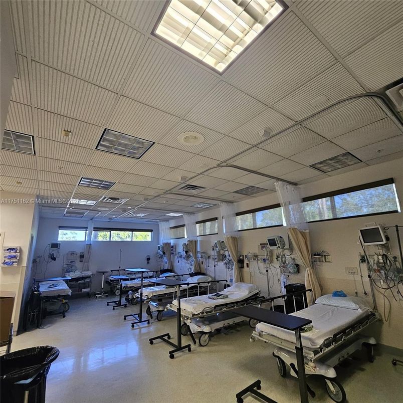 Fitness Equipment, Interior, Recessed Lighting