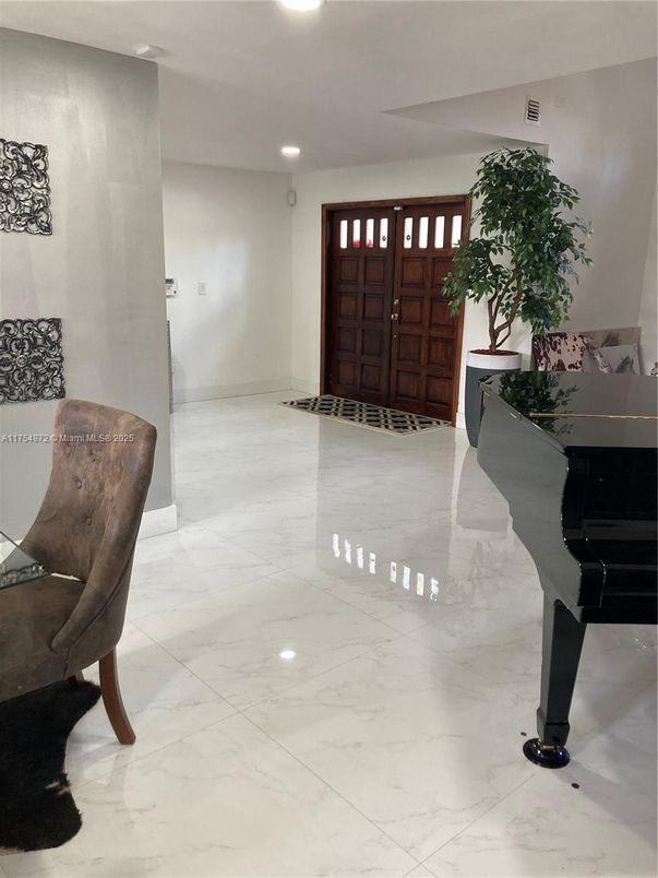 Interior, Marble, Piano, Recessed Lighting